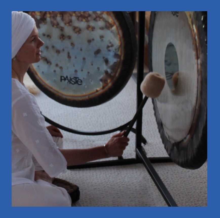 Dev Dharam &amp; Gongs fr